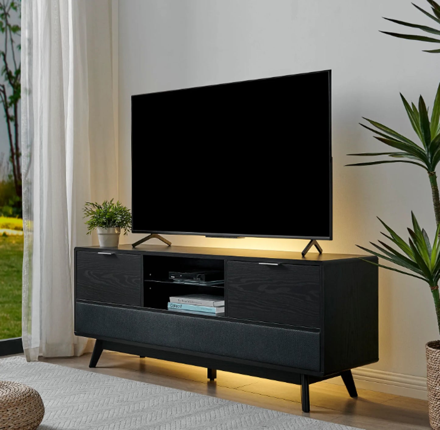 Larsen TV Stand